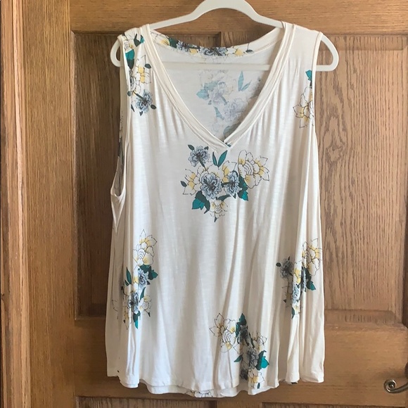 Maurices Tops - Maurices floral tank